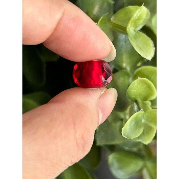 Trollbeads Red Faceted Geometric Beads - Picture 4 of 5
